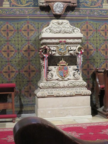 t29 a kohary csalad siremleke a templomban